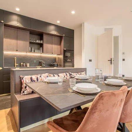 Astoria Hausmannien Экс-ле-Бен