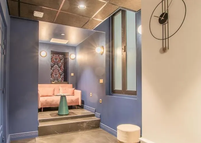 Astoria Hausmannien アパート *