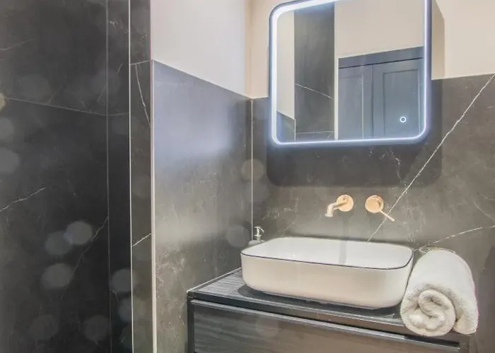 Astoria Hausmannien *