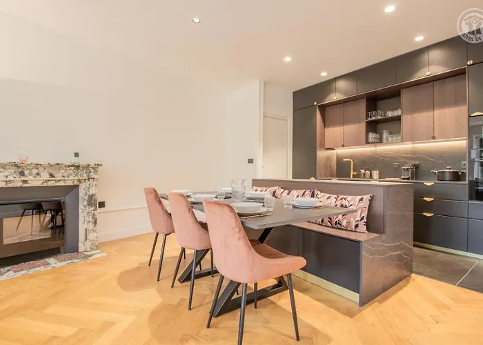 アパート Astoria Hausmannien エクスレバン