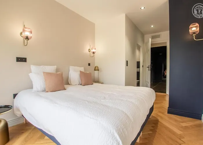 Astoria Hausmannien *