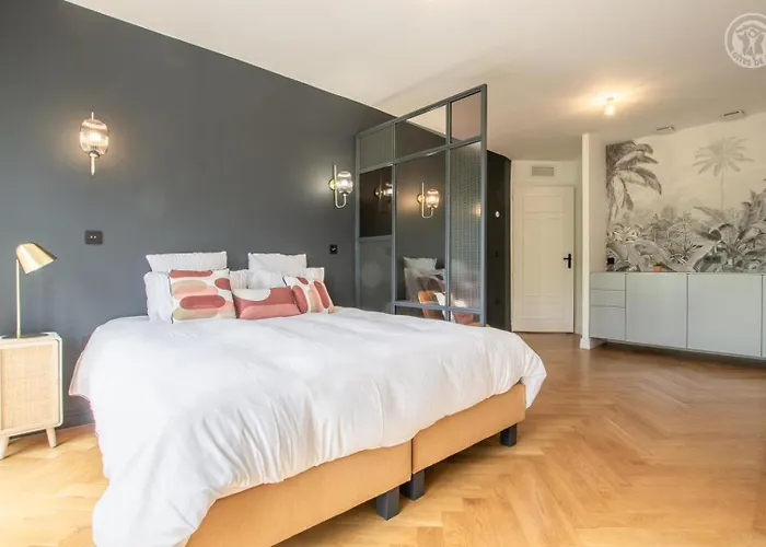 アパート Astoria Hausmannien エクスレバン